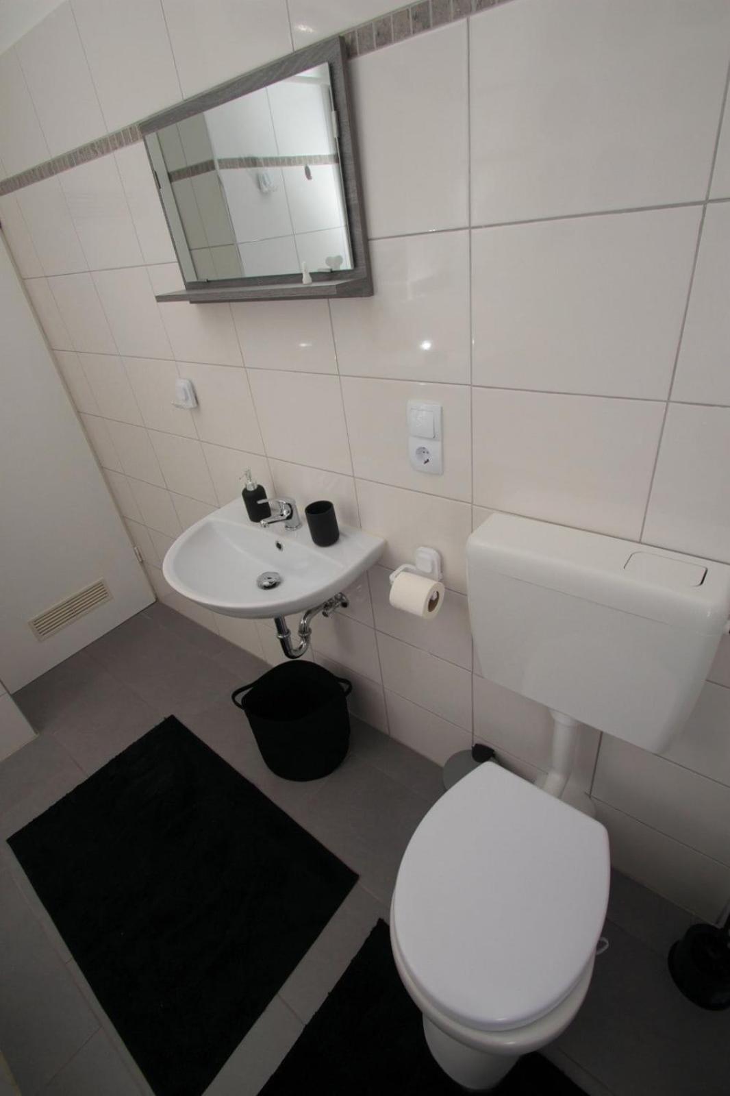 Ruheoase Mitten In Der Stadt Pirmasens Exterior foto